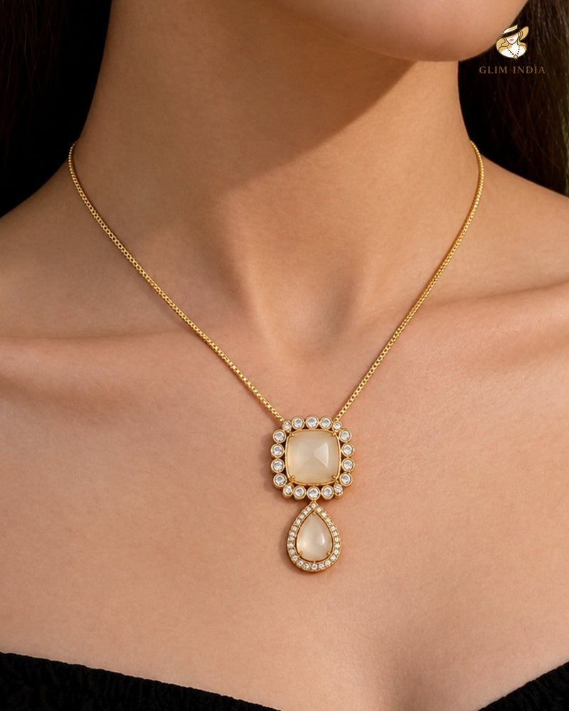 Pearl Grace Pendant Set