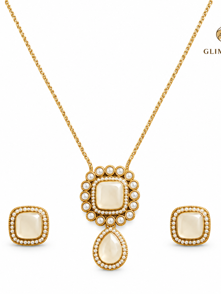 Pearl Grace Pendant Set