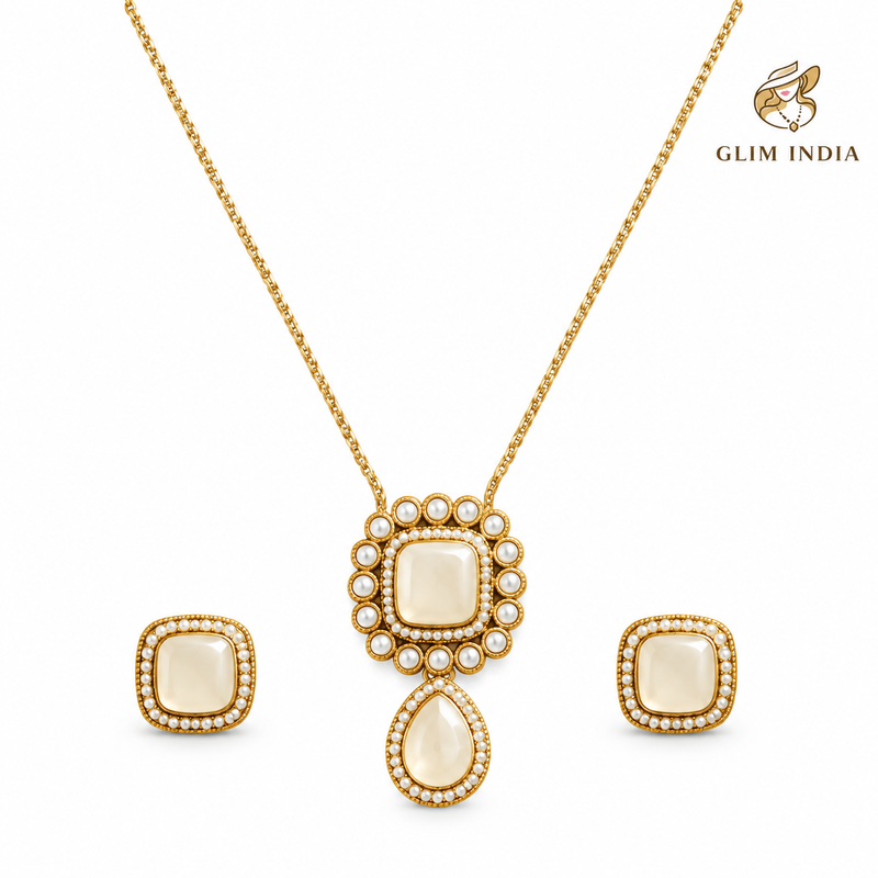 Pearl Grace Pendant Set