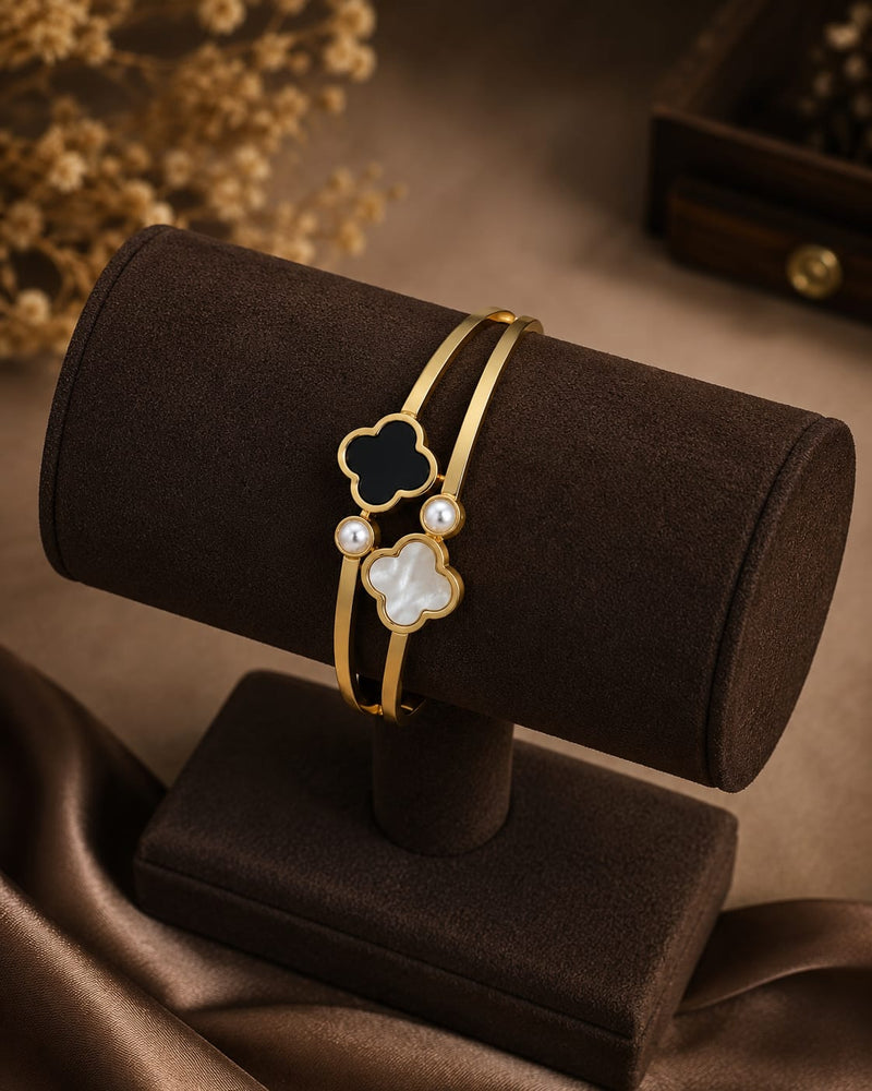 Noir Pearl Clover Bracelet