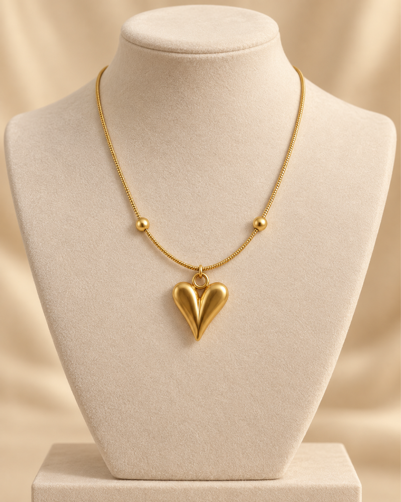 Heart Pendant Necklace & Floral Gemstone Bracelet Set