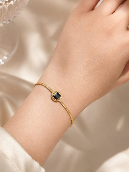 Midnight Clover Elegance Bracelet