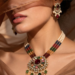 Royal Mosaic Pearl Necklace Set