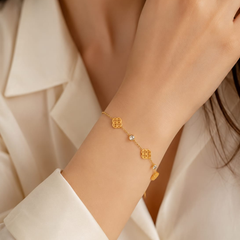 Golden Clover Sparkle Bracelet