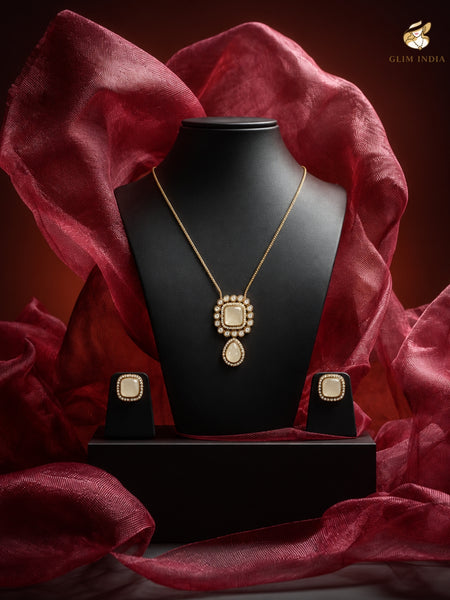 Pearl Grace Pendant Set