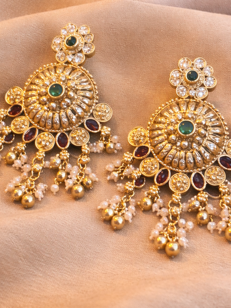 Classic Kundan Pearl Jewellery Set with Green and Red Highlights