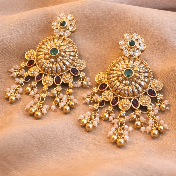 Classic Kundan Pearl Jewellery Set with Green and Red Highlights