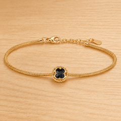 Midnight Clover Elegance Bracelet
