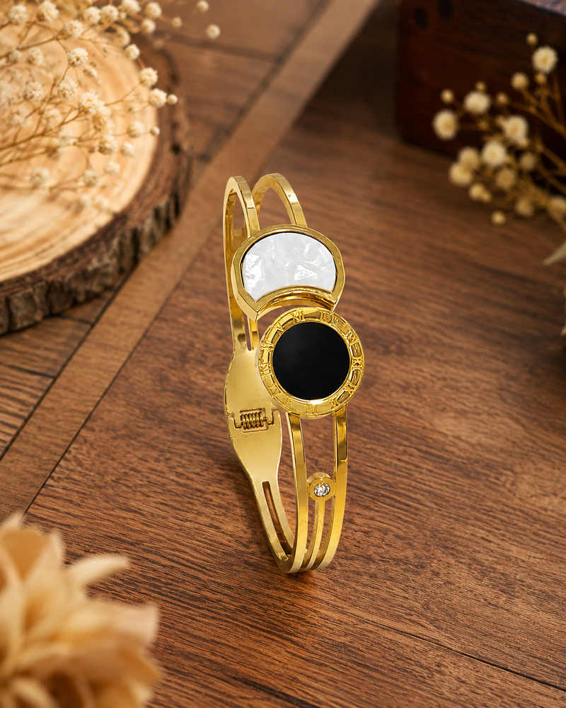 Luna Noir Mother-of-Pearl Bracelet