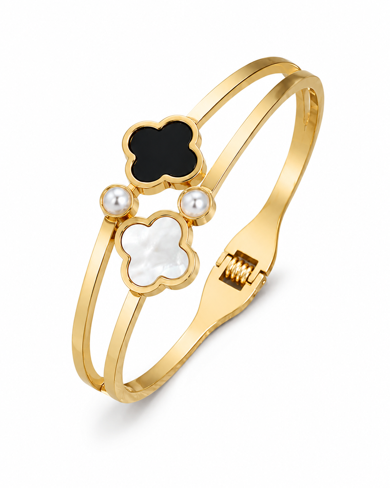 Noir Pearl Clover Bracelet