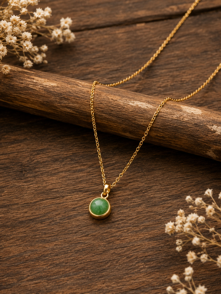 Verdant Glow Green Pendant Necklace