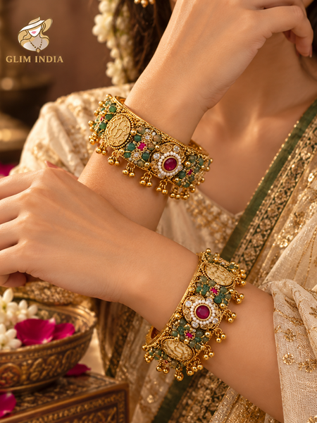 Rajwadi Gulnaar Pearl Ghungroo Bangles