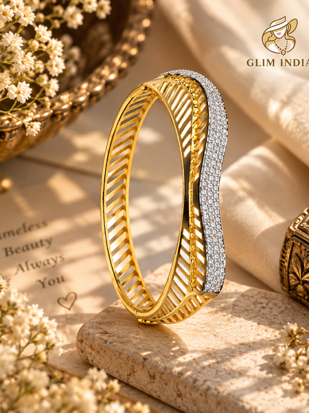 Sunehri Crystal Curve Bangle