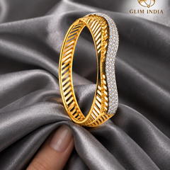 Sunehri Crystal Curve Bangle