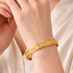 Textured Classic Bangles with Minimalist Pattern Design
