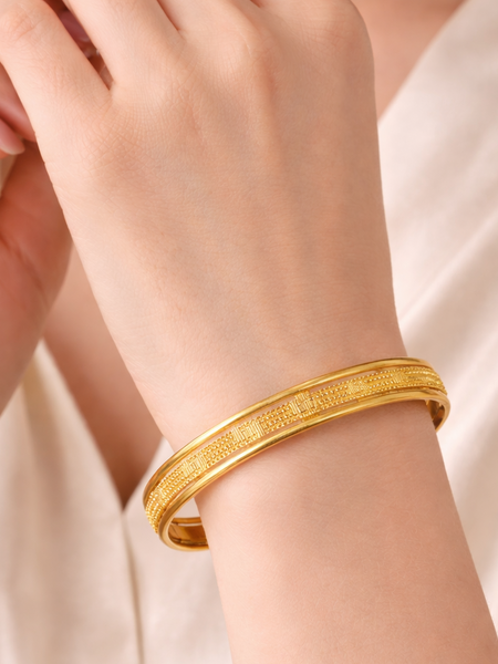 Textured Classic Bangles with Minimalist Pattern Design