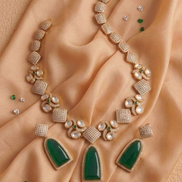 Royal Emerald Green Necklace Set with Style Detailing