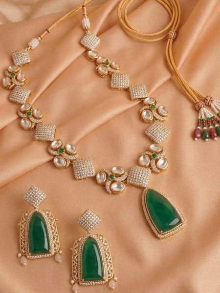 Royal Emerald Green Necklace Set with Style Detailing
